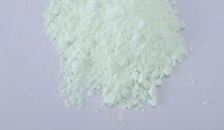 哪些因素會影響熒光增白劑的功能？